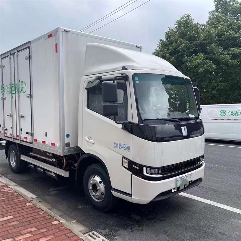 仲巴县渠县物流专线：大件货运与进仓出口的高效之道